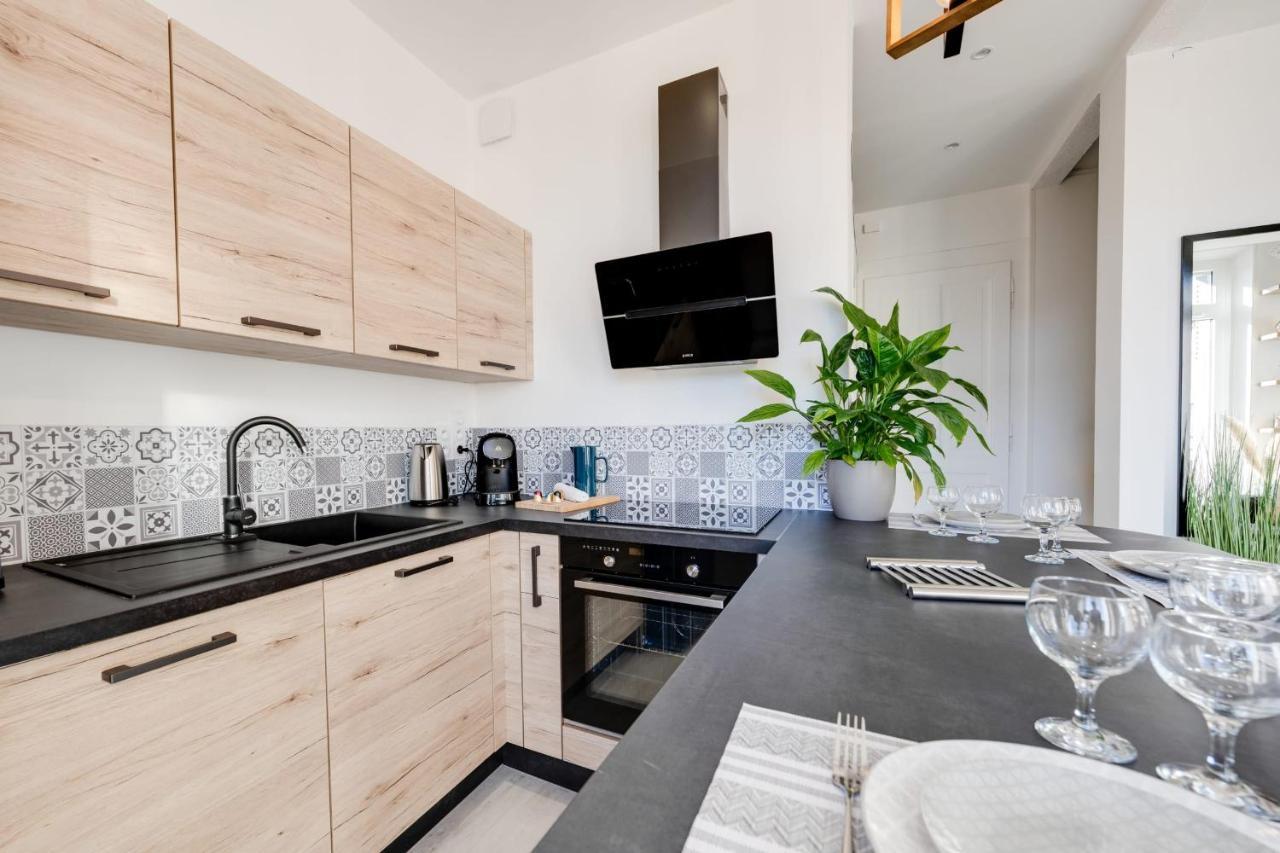Le Balcon Annecien 4 - Rooftop View For 2-4 People آنسي المظهر الخارجي الصورة